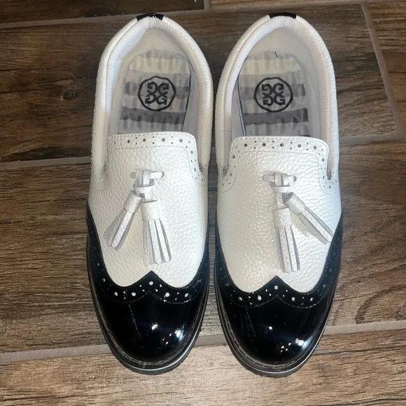 G/Fore Women's Brogue Cruiser Spikeless Golf Shoe - White/Black - Picture 1 of 5